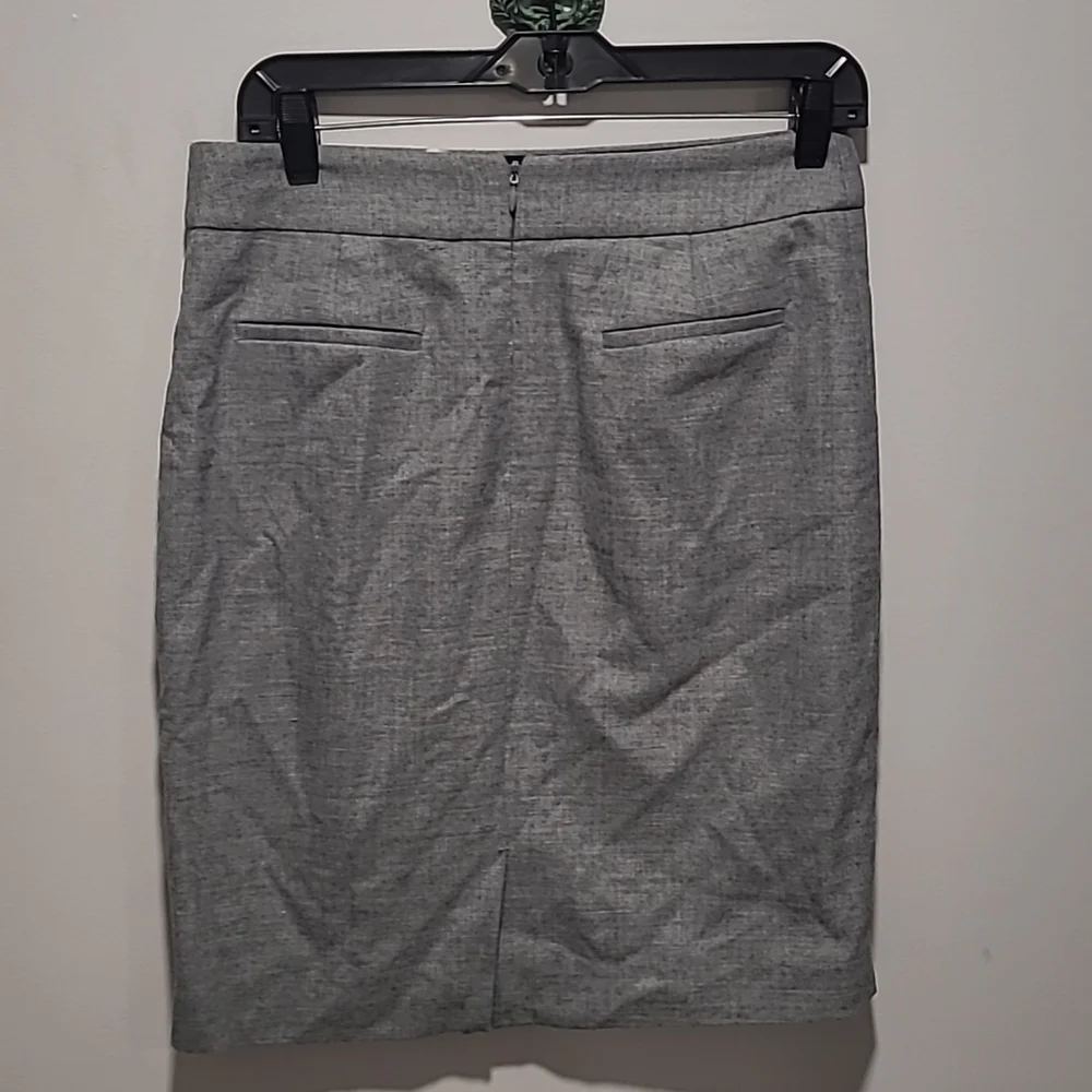 J. CREW SZ 4 gray pencil skirt WSK41